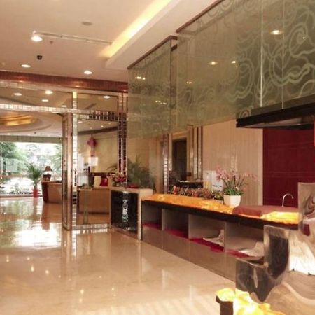 Yunheng Hotel Neijiang Экстерьер фото