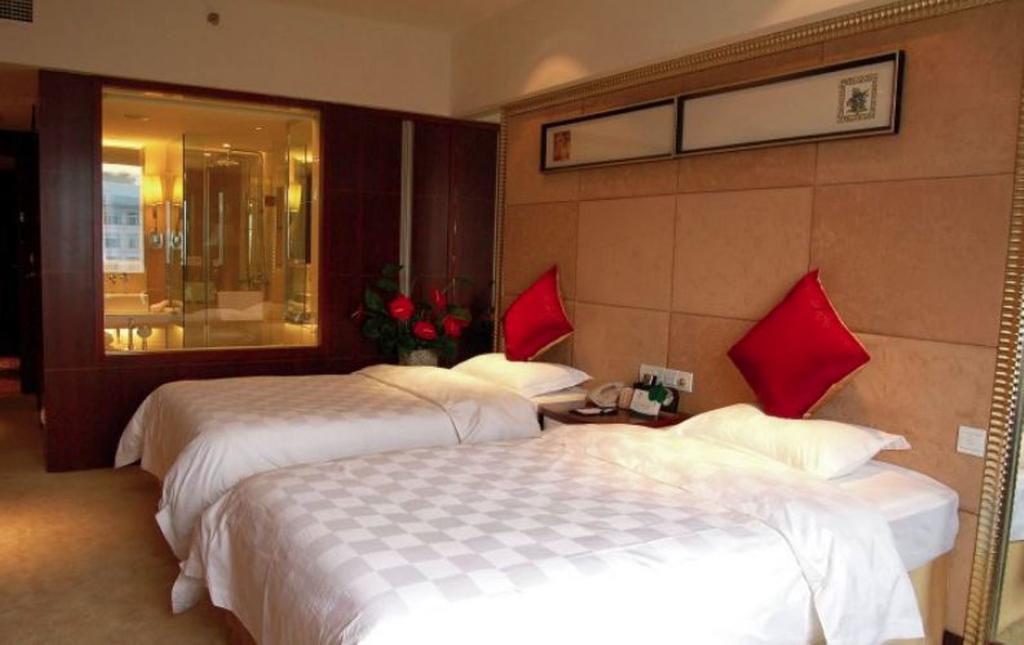 Yunheng Hotel Neijiang Экстерьер фото